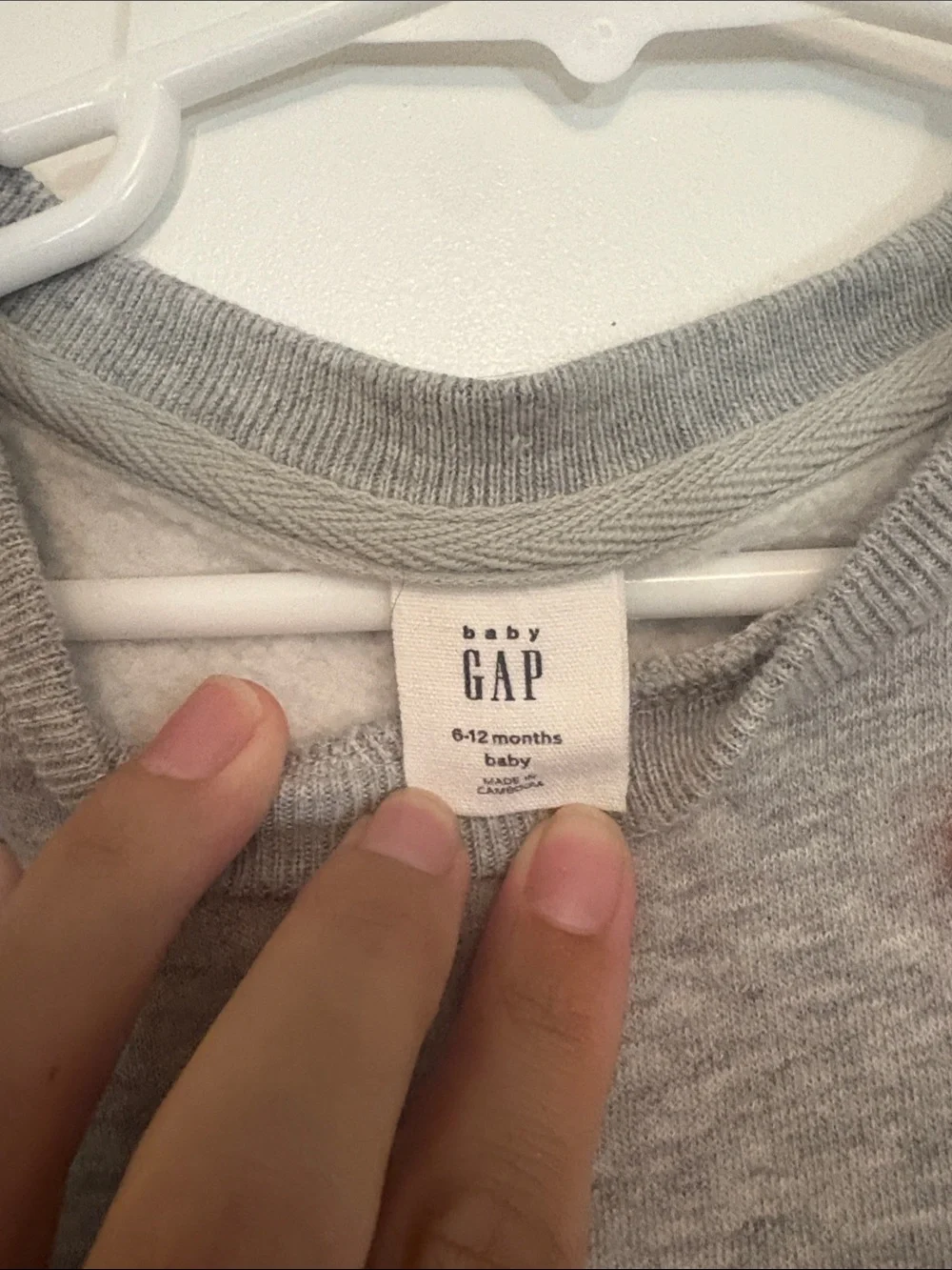GAP soft grey
